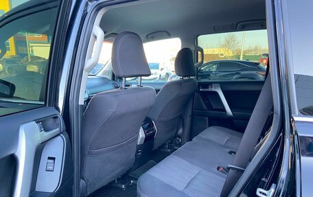 Toyota Land Cruiser Prado 150 рестайлинг 2, 2018 год, 4 490 000 рублей, 14 фотография