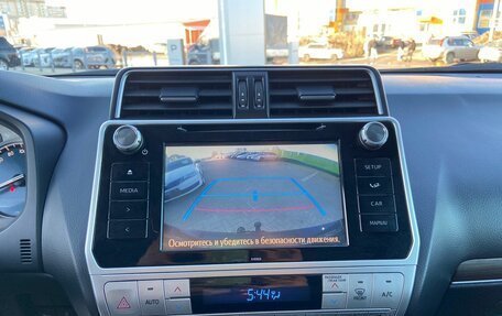 Toyota Land Cruiser Prado 150 рестайлинг 2, 2018 год, 4 490 000 рублей, 27 фотография