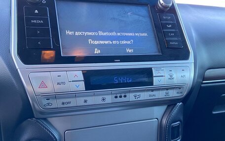 Toyota Land Cruiser Prado 150 рестайлинг 2, 2018 год, 4 490 000 рублей, 28 фотография