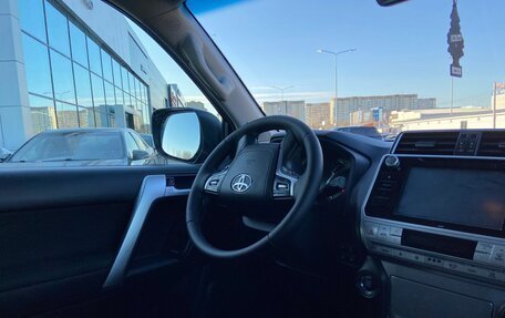 Toyota Land Cruiser Prado 150 рестайлинг 2, 2018 год, 4 490 000 рублей, 33 фотография