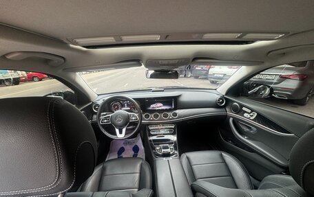 Mercedes-Benz E-Класс, 2019 год, 3 890 000 рублей, 12 фотография