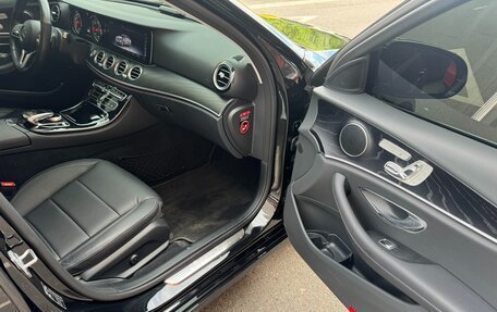 Mercedes-Benz E-Класс, 2019 год, 3 890 000 рублей, 15 фотография