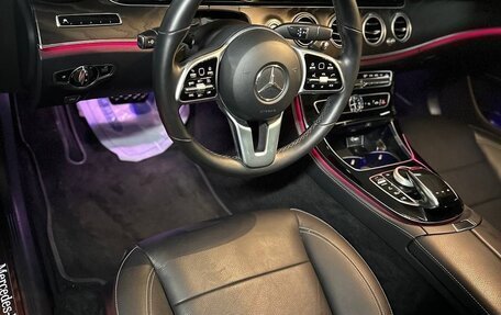 Mercedes-Benz E-Класс, 2019 год, 3 890 000 рублей, 26 фотография