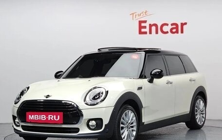 MINI Clubman, 2018 год, 1 862 000 рублей, 2 фотография