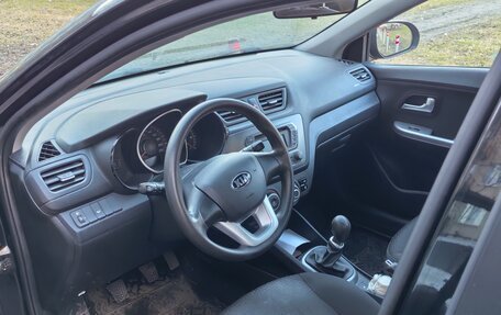 KIA Rio III рестайлинг, 2013 год, 900 000 рублей, 6 фотография