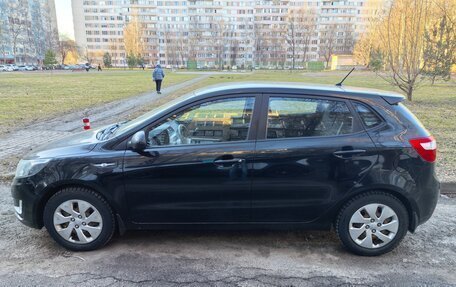 KIA Rio III рестайлинг, 2013 год, 900 000 рублей, 4 фотография