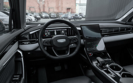 Geely Atlas, 2024 год, 2 640 000 рублей, 7 фотография