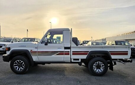 Toyota Land Cruiser 70, 2025 год, 6 990 000 рублей, 8 фотография