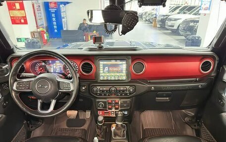 Jeep Wrangler, 2021 год, 6 100 123 рублей, 10 фотография