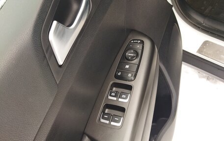 KIA Sportage IV рестайлинг, 2019 год, 2 150 000 рублей, 18 фотография