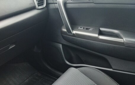 KIA Sportage IV рестайлинг, 2019 год, 2 150 000 рублей, 28 фотография