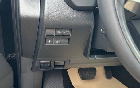 Toyota Land Cruiser, 2025 год, 15 648 000 рублей, 16 фотография