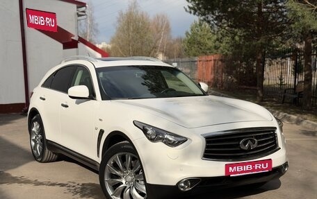 Infiniti QX70, 2015 год, 3 150 000 рублей, 2 фотография