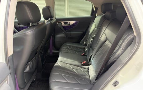 Infiniti QX70, 2015 год, 3 150 000 рублей, 20 фотография