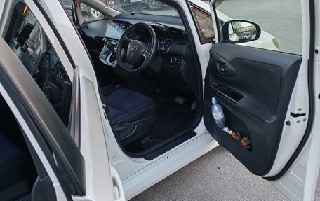 Toyota Wish II, 2013 год, 1 900 000 рублей, 10 фотография