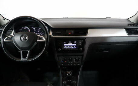 Skoda Rapid I, 2017 год, 999 000 рублей, 7 фотография