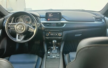 Mazda 6, 2018 год, 2 240 000 рублей, 10 фотография