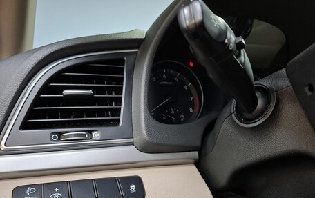 Hyundai Elantra VI рестайлинг, 2017 год, 1 600 000 рублей, 21 фотография