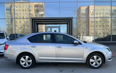 Skoda Octavia, 2019 год, 1 899 000 рублей, 4 фотография