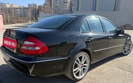 Mercedes-Benz E-Класс, 2003 год, 850 000 рублей, 3 фотография