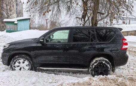 Toyota Land Cruiser Prado 150 рестайлинг 2, 2014 год, 2 800 000 рублей, 3 фотография