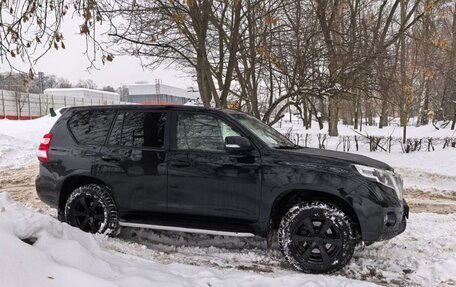 Toyota Land Cruiser Prado 150 рестайлинг 2, 2014 год, 2 800 000 рублей, 4 фотография