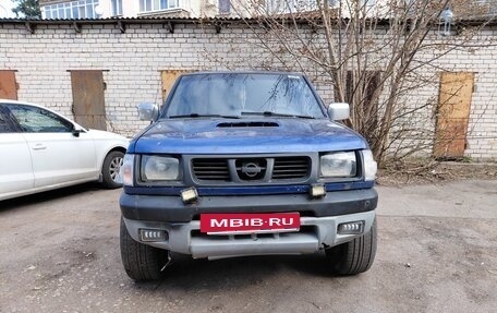Nissan Navara (Frontier), 2000 год, 350 000 рублей, 2 фотография