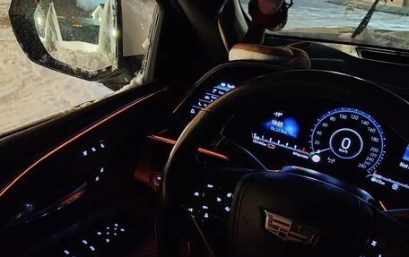 Cadillac Escalade V, 2022 год, 10 200 000 рублей, 16 фотография