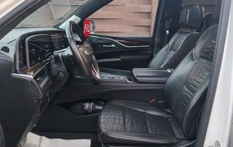 Cadillac Escalade V, 2022 год, 10 200 000 рублей, 8 фотография