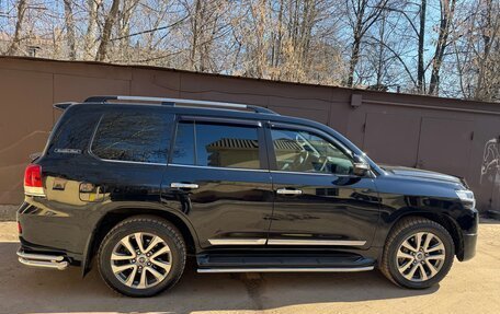 Toyota Land Cruiser 200, 2017 год, 7 500 000 рублей, 3 фотография