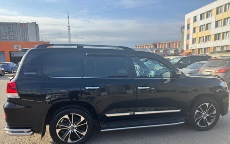 Toyota Land Cruiser 200, 2017 год, 7 500 000 рублей, 8 фотография