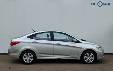 Hyundai Solaris II рестайлинг, 2013 год, 800 000 рублей, 4 фотография
