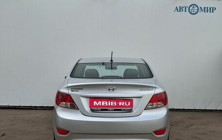Hyundai Solaris II рестайлинг, 2013 год, 800 000 рублей, 6 фотография