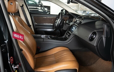 Jaguar XJ IV (X351), 2017 год, 2 825 000 рублей, 8 фотография