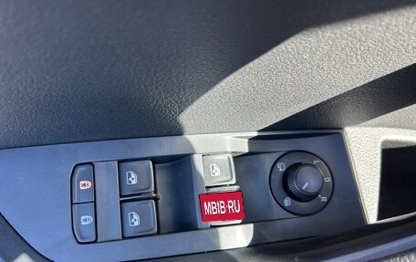 Skoda Superb III рестайлинг, 2021 год, 2 900 000 рублей, 30 фотография