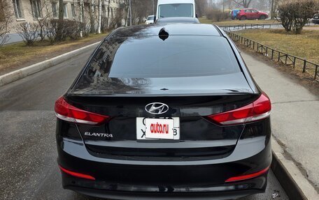 Hyundai Elantra VI рестайлинг, 2016 год, 1 000 000 рублей, 4 фотография