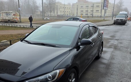 Hyundai Elantra VI рестайлинг, 2016 год, 1 000 000 рублей, 2 фотография