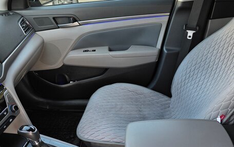 Hyundai Elantra VI рестайлинг, 2016 год, 1 000 000 рублей, 13 фотография