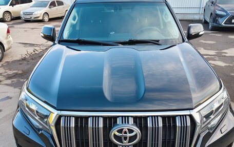 Toyota Land Cruiser Prado 150 рестайлинг 2, 2018 год, 4 500 000 рублей, 1 фотография