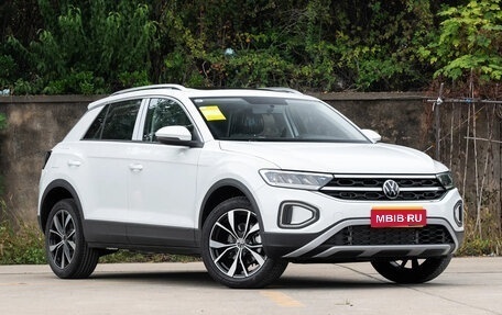 Volkswagen T-Roc I, 2025 год, 2 290 000 рублей, 1 фотография