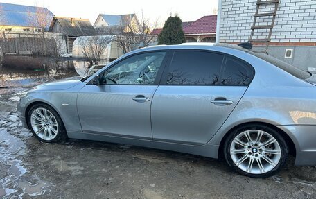 BMW 5 серия, 2003 год, 1 300 000 рублей, 4 фотография