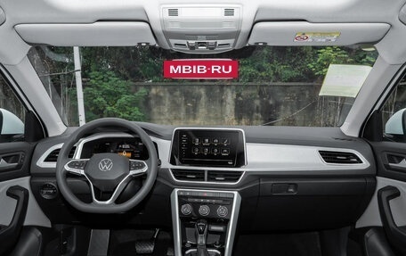 Volkswagen T-Roc I, 2025 год, 2 290 000 рублей, 20 фотография