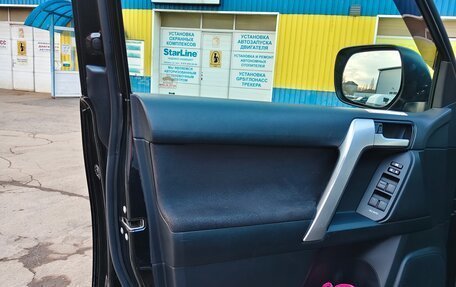 Toyota Land Cruiser Prado 150 рестайлинг 2, 2018 год, 4 500 000 рублей, 18 фотография