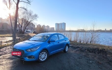 Hyundai Solaris II рестайлинг, 2018 год, 1 075 000 рублей, 3 фотография