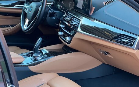 BMW 5 серия, 2019 год, 4 200 000 рублей, 13 фотография