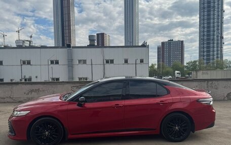 Toyota Camry, 2021 год, 3 500 000 рублей, 4 фотография