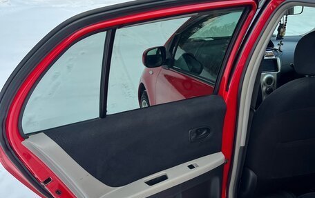 Toyota Vitz, 2005 год, 500 000 рублей, 18 фотография