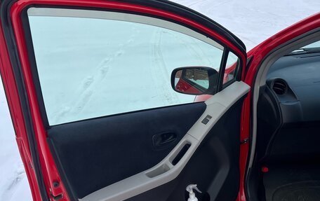 Toyota Vitz, 2005 год, 500 000 рублей, 15 фотография