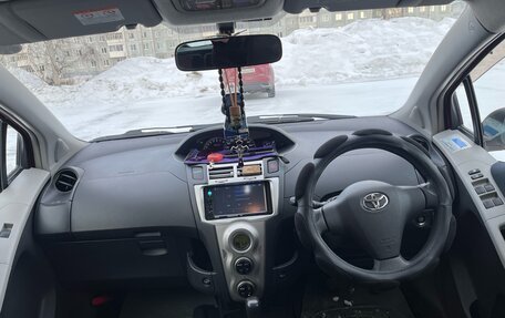 Toyota Vitz, 2005 год, 500 000 рублей, 23 фотография