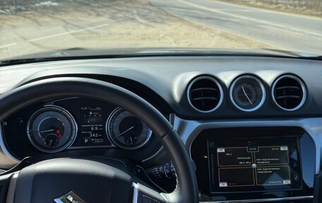 Suzuki Vitara II рестайлинг, 2021 год, 2 100 000 рублей, 6 фотография